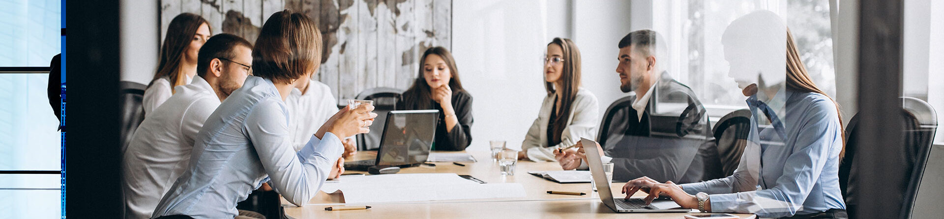 Acreditamos que, ao aliar boas técnicas jurídicas, experiência e visão de mercado, é possível atingir soluções mais eficazes, práticas e seguras.